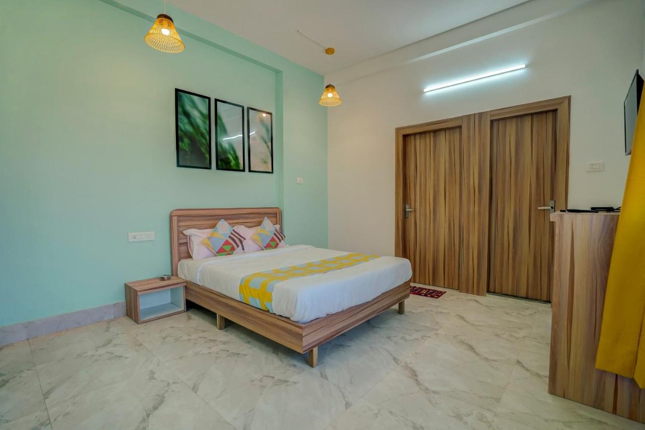 Oyo 79233 Hotel Hive Stays Kochi Екстер'єр фото