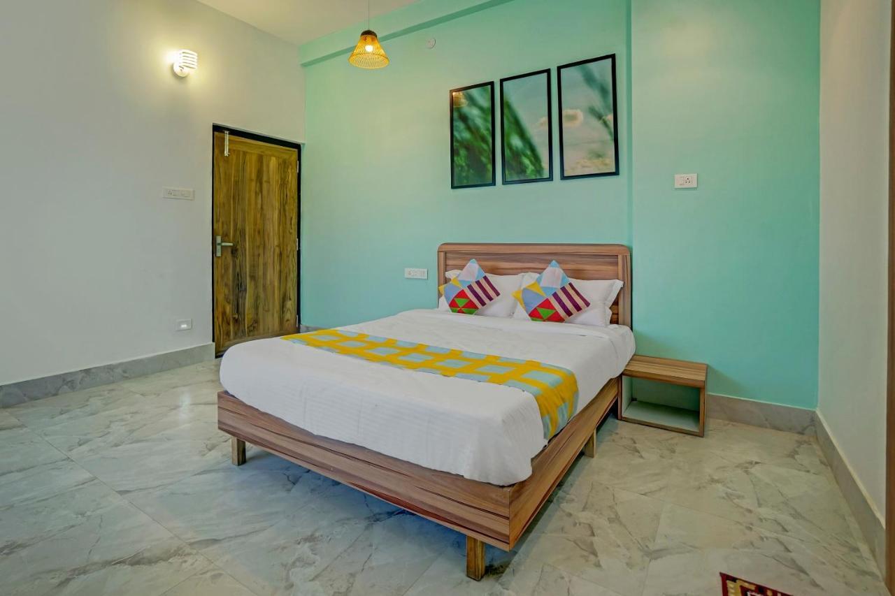 Oyo 79233 Hotel Hive Stays Kochi Екстер'єр фото