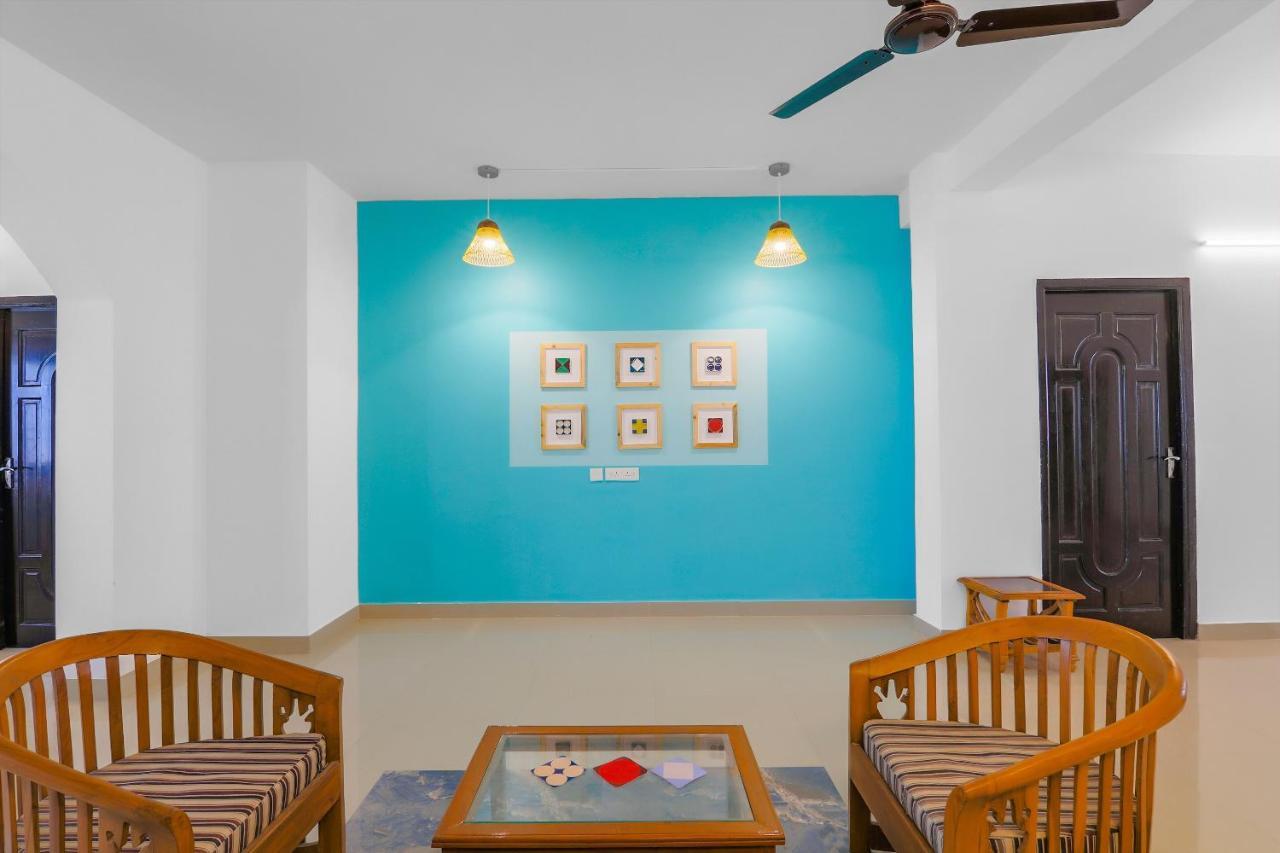 Oyo 79233 Hotel Hive Stays Kochi Екстер'єр фото