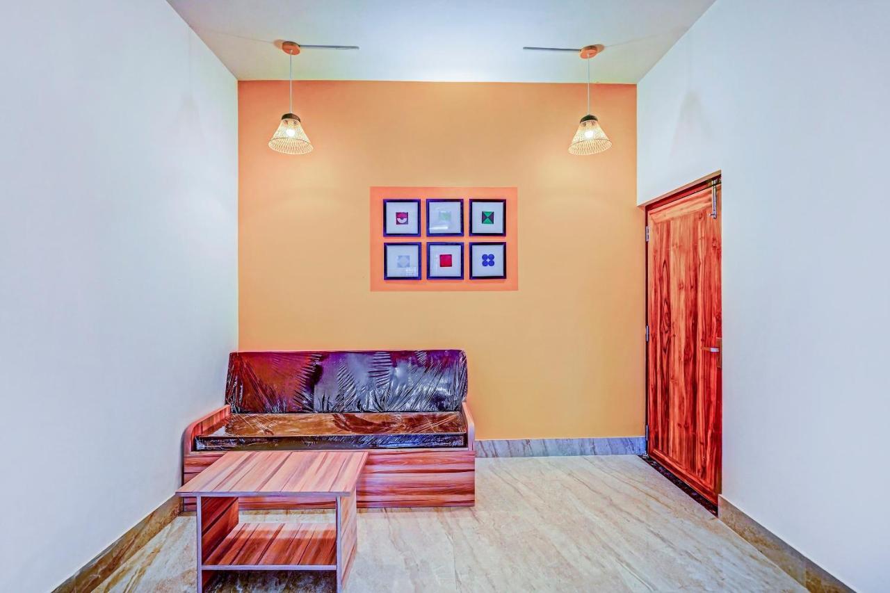 Oyo 79233 Hotel Hive Stays Kochi Екстер'єр фото